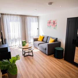Fancy 70m2 Apartment with Terrace - WE39F, hotel a Tiel