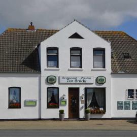 Pension Restaurant Zur Brücke, hotel a Carolinensiel