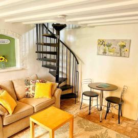 Cotswolds Country Cottage - Boutique & Romantic