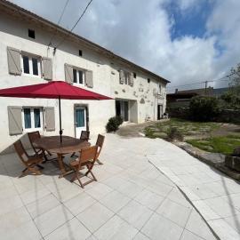 Maison de vacances rénovée à la ferme, terrasse, proche du Parc Ardes, Puy de Dôme et Brioude - FR-1-582-375