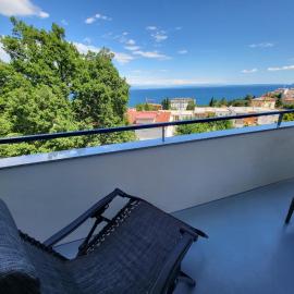 Apartment with direct Sea View, Free Parking and close to Beaches and Promenade
