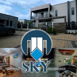 Luxury Sky Group Double Bedroom Apartment with Gym & 2 Pools، فندق في باراماريبو