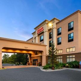 Hampton Inn & Suites Fairbanks, khách sạn ở Fairbanks