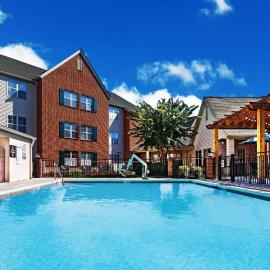 Homewood Suites by Hilton Greensboro, hotel di Greensboro