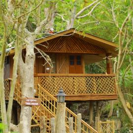 Cure Monastery Family Resort, hotel in Marayoor