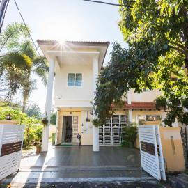 Cosy HomeStay at Penang Island -Beach and Village