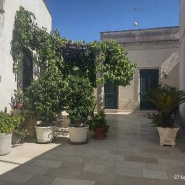 Corte Tredomus, Hotel in Cannole
