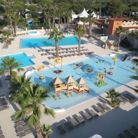 Camping Le Calypso 5 étoiles، فندق في توراي