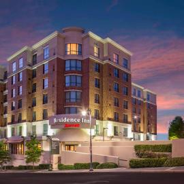 Residence Inn by Marriott Birmingham Downtown UAB، فندق في برمنغهام