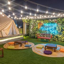 Maria Deck Urban Glamping, מלון במנילה