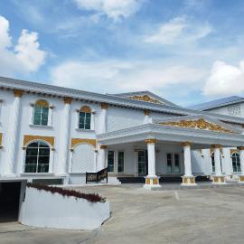 Maulidia Hotel Syariah & Convention Center, hotel in Jambi
