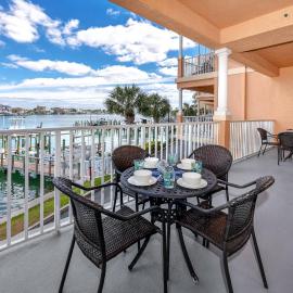 200 Harborview Grande