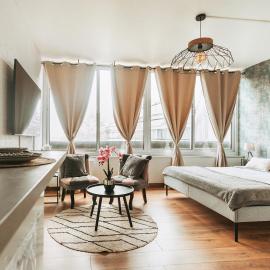 Studio côté nature - trois épis de Turckheim、テュルクアイムのホテル