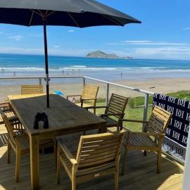 Ultimate Beach Front, hotel in Waimarama