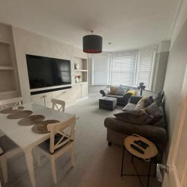 Premium Apartment in Redhill Town Centre: Redhill şehrinde bir otel