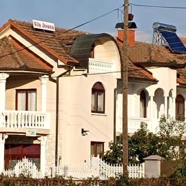 Vila Jovana、Rogljevoのホテル