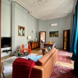 Maison ÉGLANTINE Historic 4 star with Air Conditioning, hotel in Carcassonne