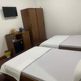 NGOC PHUNG HOTEL, hotel u gradu Ban Blech