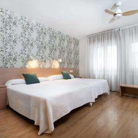 Hotel Mi Casa, מלון בסביניאניגו