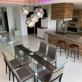 Well equipped condo with splendid sea view – hotel w mieście Cancún