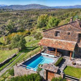 Casa rural El Roble Hueco, Hotel in Campillejo