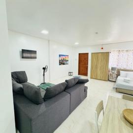 Buaya में, होटल Studio Style Furnished apartment
