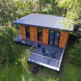 Rowanbank Cabin - a gorgeous country escape, מלון בKirkton of Auchterhouse