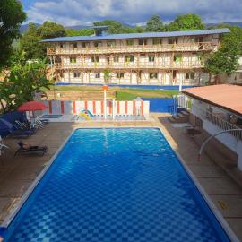 Hotel santa marta Melgar