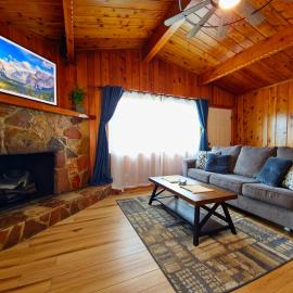 Yosemite Gateway Cottage - King Suite - Mountain Views, hotel a Oakhurst