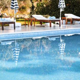 Villa Yanko, large pool stunning sea view, hotel di Tučepi