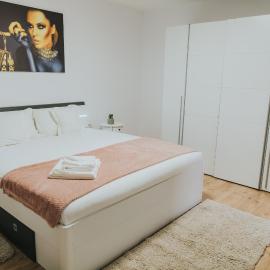 Alessandra-Aparthotel