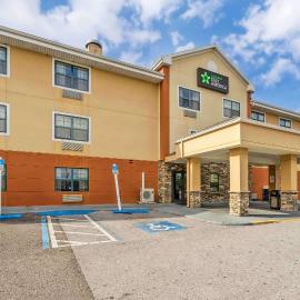 Extended Stay America Select Suites - Tampa - North - USF - Attractions, hotel a Tampa
