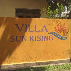 Villa Sun Rising، فندق في تالبي
