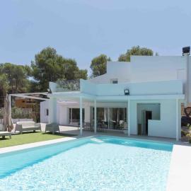 Calma Villa. Chalet de lujo, jacuzzi y piscina、バレンシアのホテル