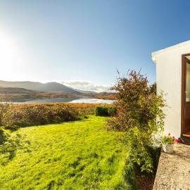 An Caladh, hotel a Balallan