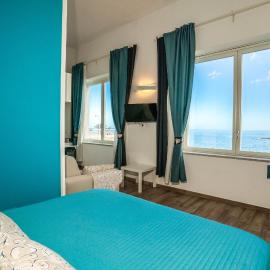 MarLove Sea View with Private Access to the Sea, hotel in Syracuse