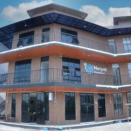Merpati homestay jember, hôtel à Berpodak