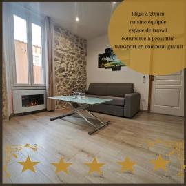 Appartement tout confort à 2 pas du centre ville: Aubagne şehrinde bir otel