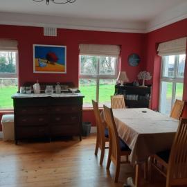 KYLEARD Ryan: Monasterevin şehrinde bir otel