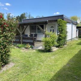NEU! Bungalow am Kummerower See TOP, hotel Verchenben