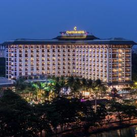 Chatrium Hotel Royal Lake Yangon, hotell i Yangon