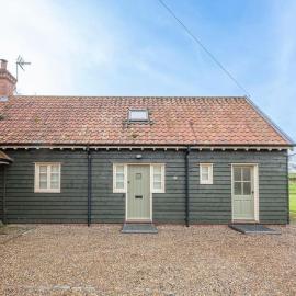 3 Old School Cottages, Wissett