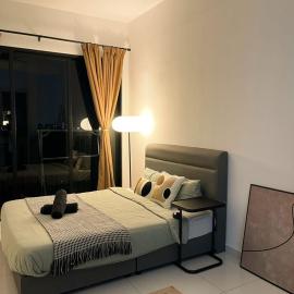 Cosy Sky Tree 5 min walk to Aeon Bukit Indah JB Legoland Exclusive Room Suite By HomeSpace, hotel in Johor Bahru