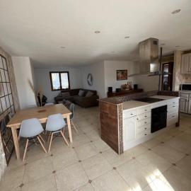 Maison avec grand jardin - Can Cando, hotel a Thuir