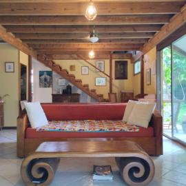 Tema'e Beach House, hotel v destinácii Temae
