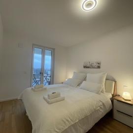 Luxurious and stylish apartment at BER Airport, hotel u gradu 'Schönefeld'