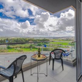 New Spacious Apartment 3 Bdr 2 Bth Balcony 7