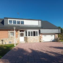 Villa Nuevo Baztan, hotel sa Nuevo Baztán
