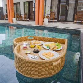 JnJ Guest House, hotel in Nusa Penida
