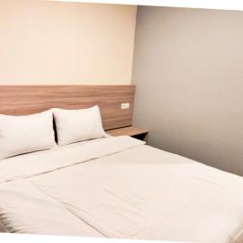 Wikost Premiere Inn Mitra RedDoorz, hotel a Plelen